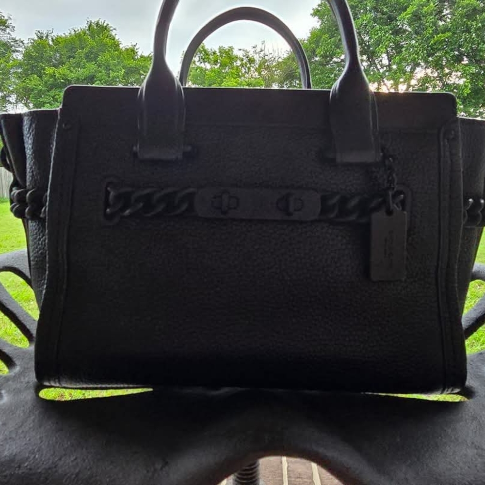 Coach Swagger 27 Leather Handbag
